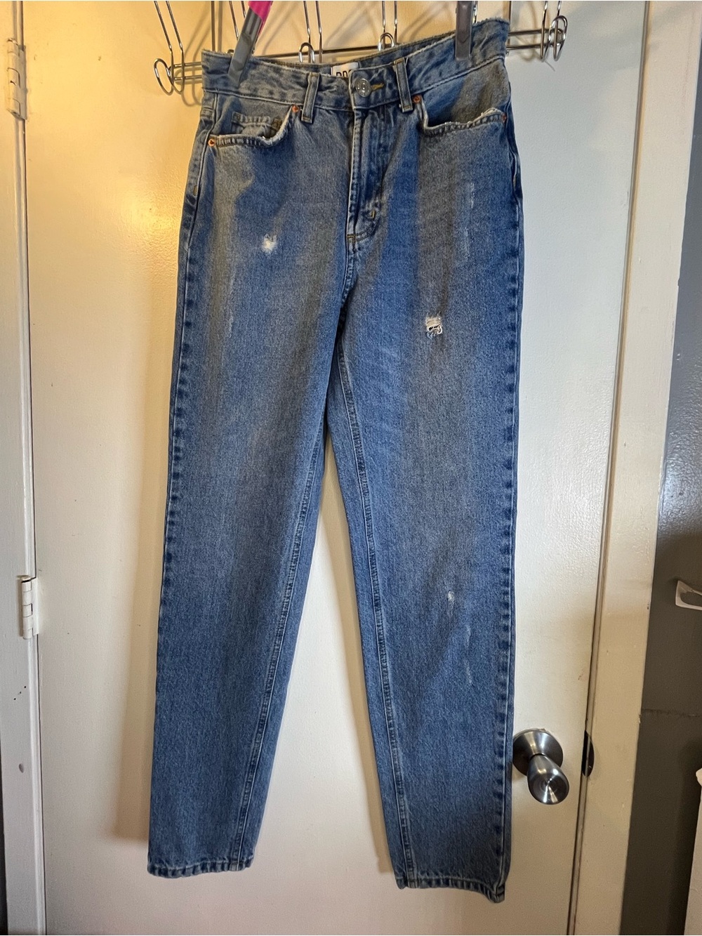 BDG High-Rise Straight Leg Distressed Blue Jeans MOM fit